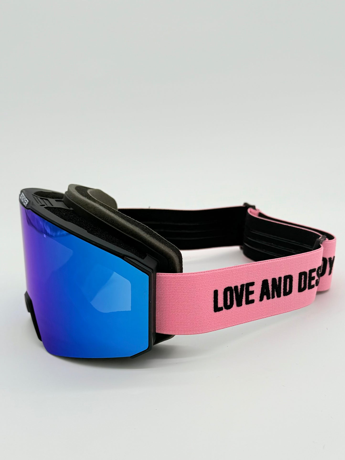 Hard Coin Snow Goggle
